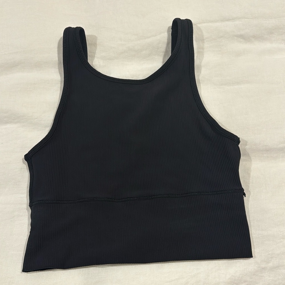 cropped black lululemon top
